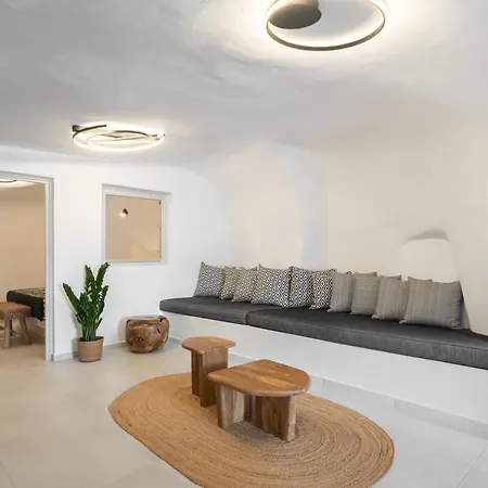 Spilia Caves Santorini * Akrotírion