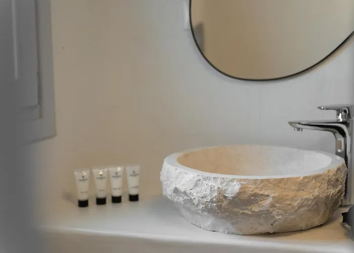 Spilia Caves Santorini Hébergement de vacances Akrotírion